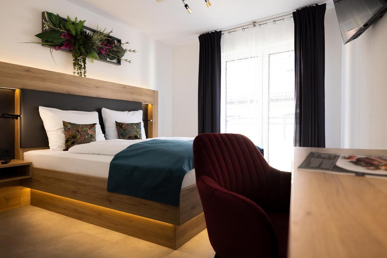 Bed & Breakfast - Am Main Homburg (Main-Spessart)
