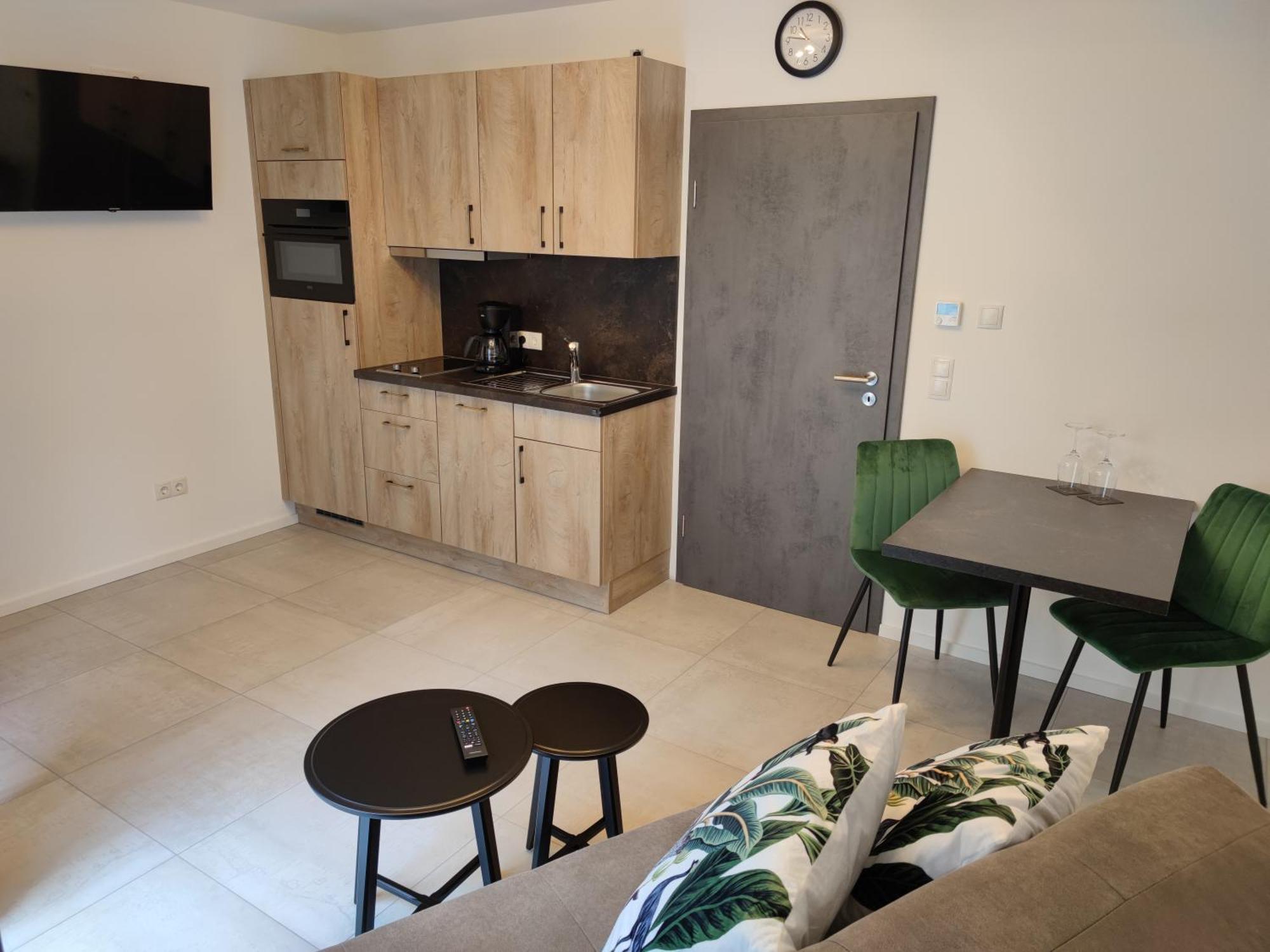 Bed & Breakfast - Am Main Homburg (Main-Spessart)